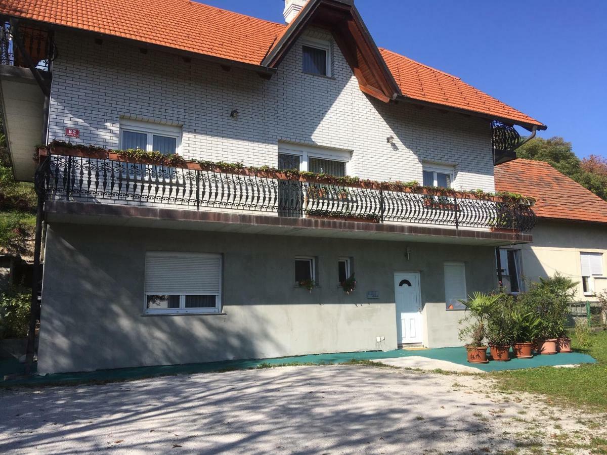 Hisa Marjetica Appartement Maribor Buitenkant foto